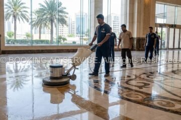 أرضيات منزلك تستحق التألق: دليلك المتكامل لخدمات جلي البلاط الاحترافية في جدة