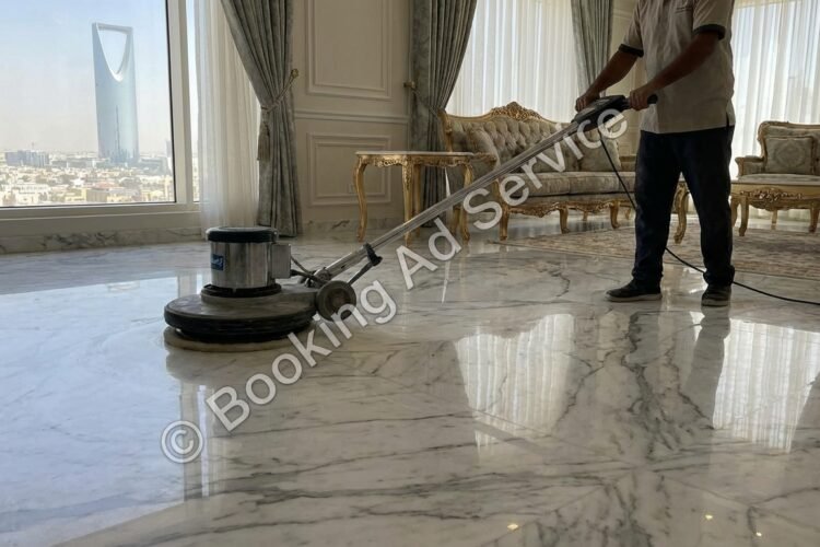 جلي الرخام في الرياض: أسرار استعادة فخامة أرضيات منزلك ولمعانها الدائم