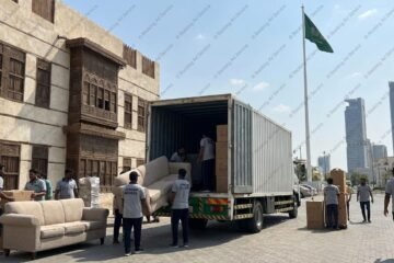 رحلة بيتك الجديد في جدة: كيف تختار خبراء نقل العفش لراحة بالك وسلامة ممتلكاتك